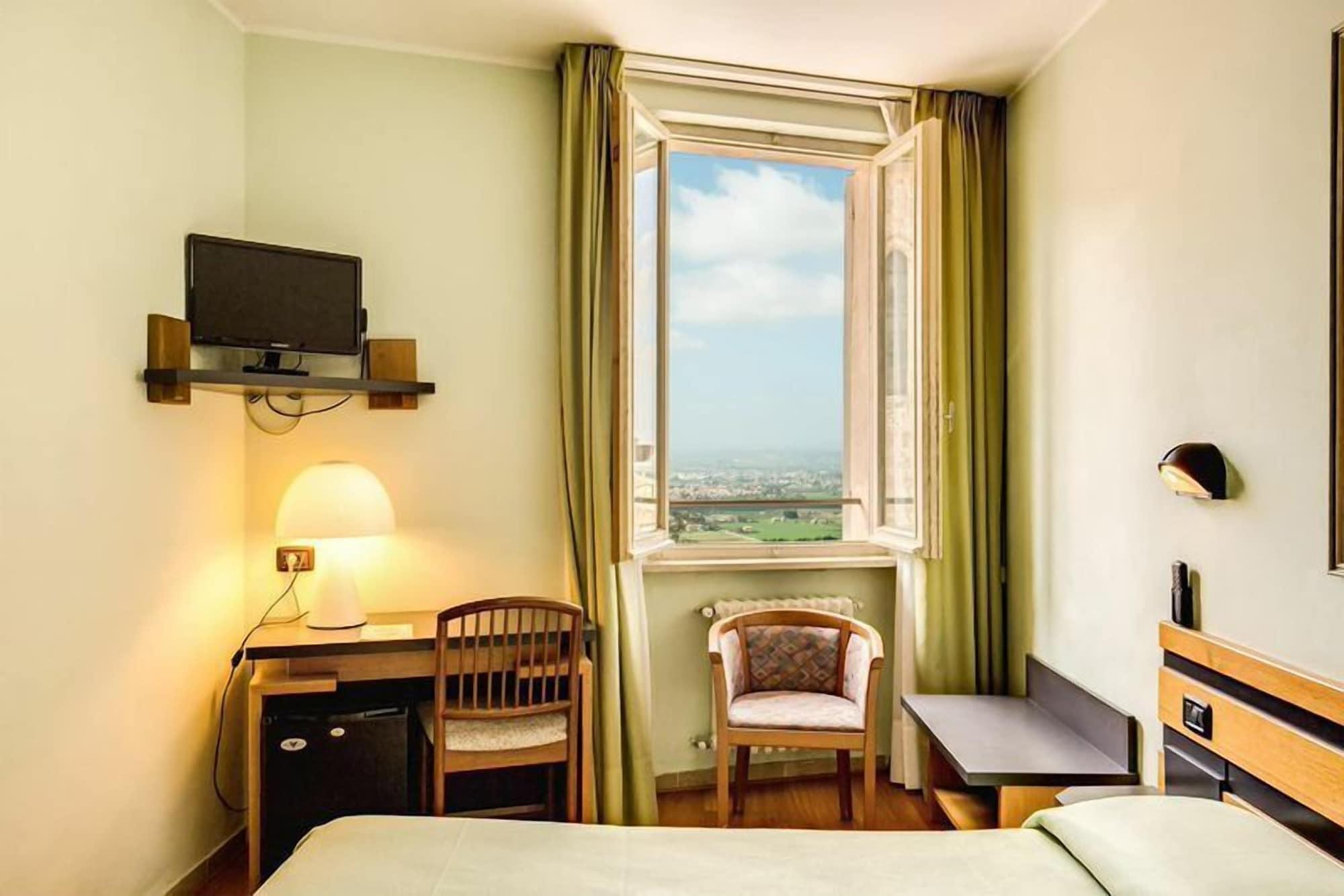 Hotel Roma Ασίζη Εξωτερικό φωτογραφία