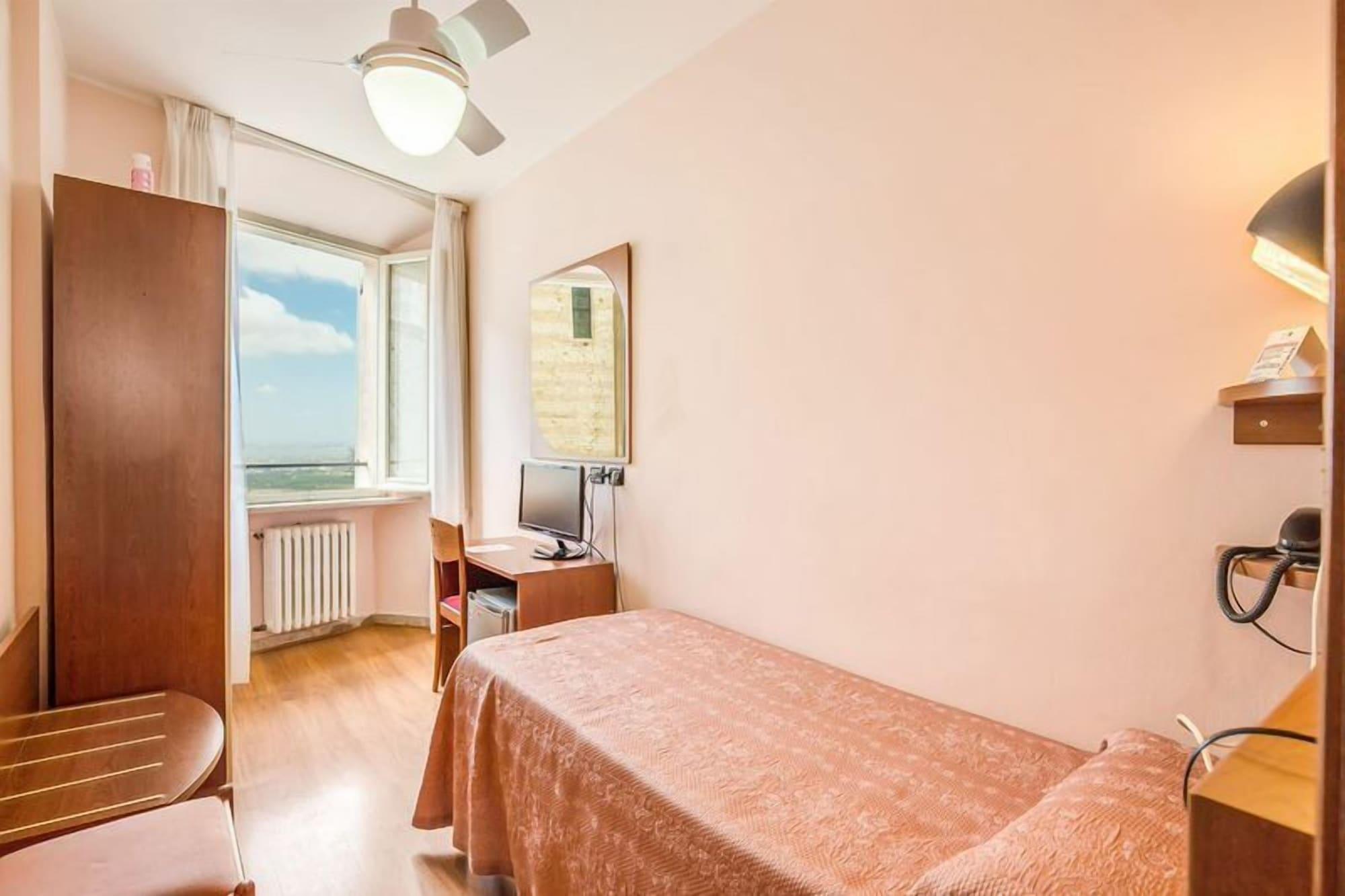 Hotel Roma Ασίζη Εξωτερικό φωτογραφία