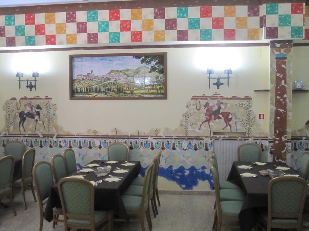Hotel Roma Ασίζη Εξωτερικό φωτογραφία